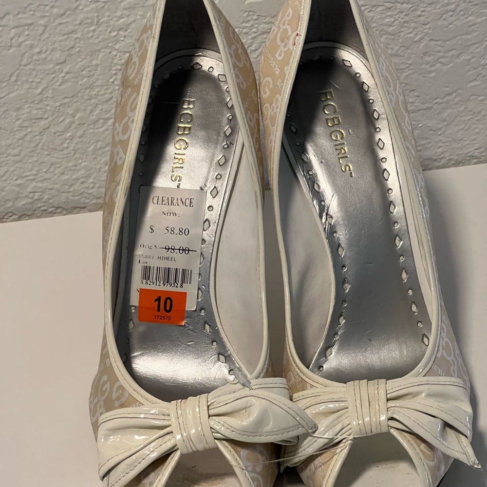 BCBG Ladies shoes size 10 - Picture 3 of 13